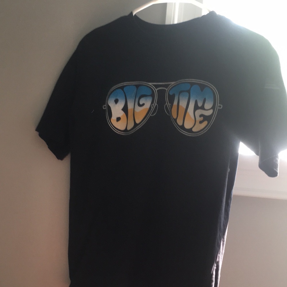 Black graphic tee